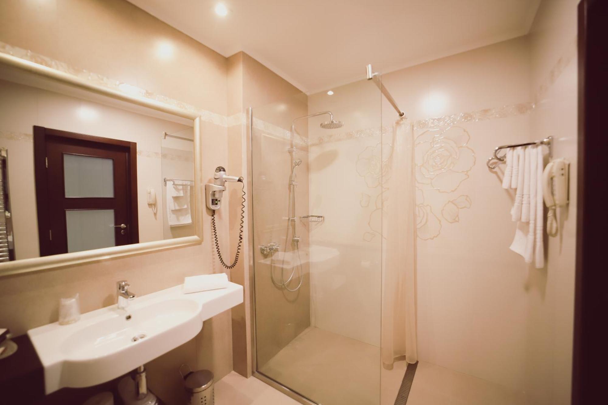 Hotel Helen Bacau