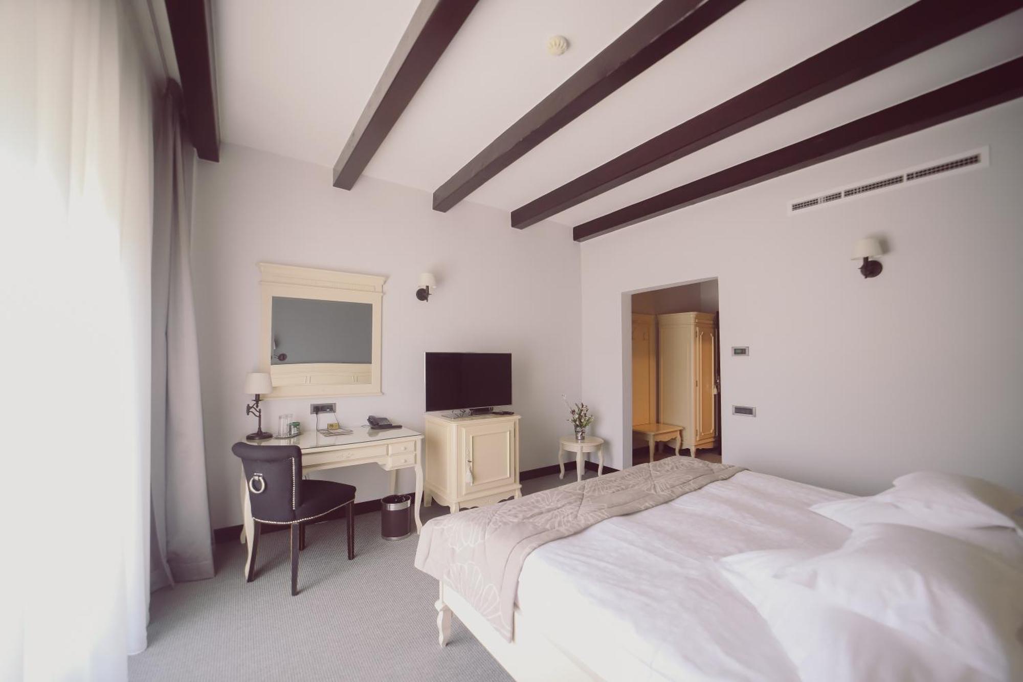 Hotel Helen 4*