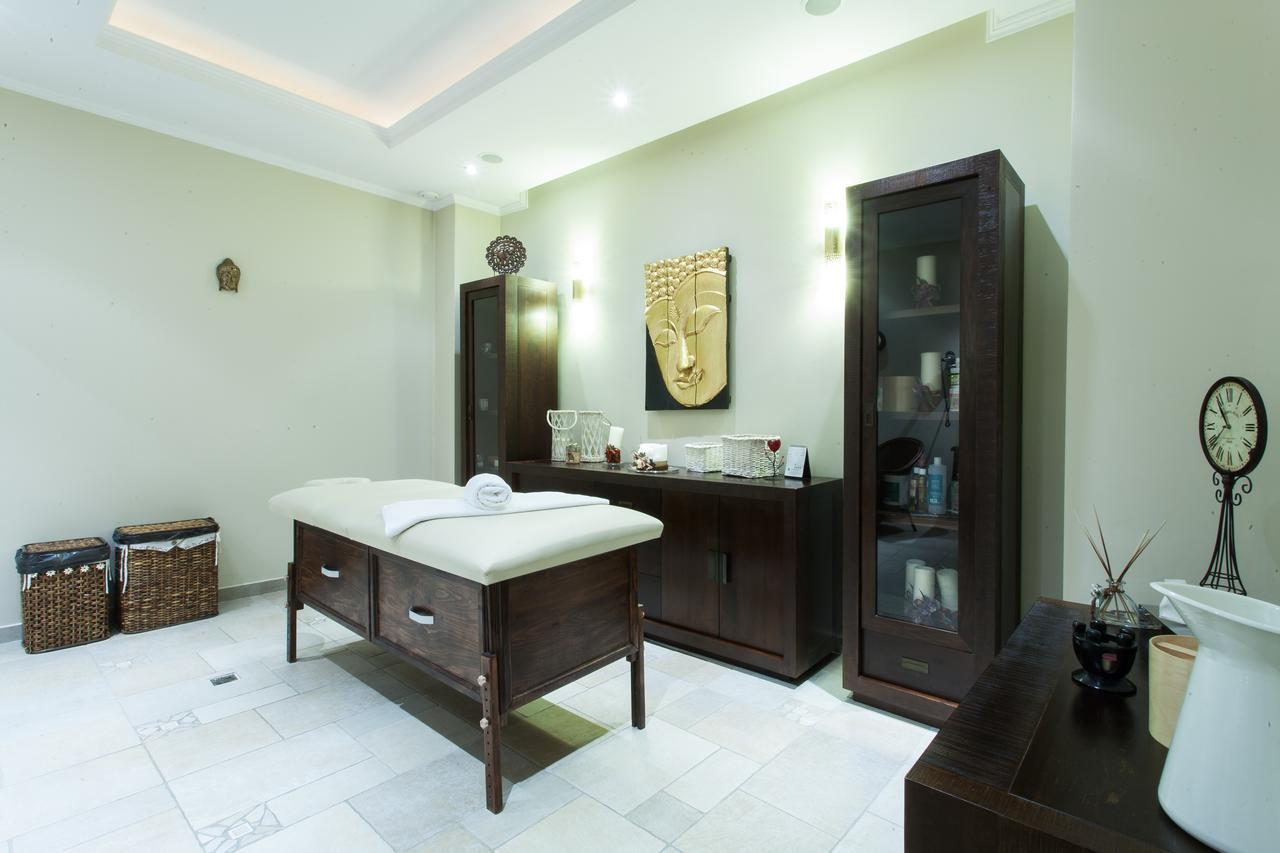 Helen Hotel 4*